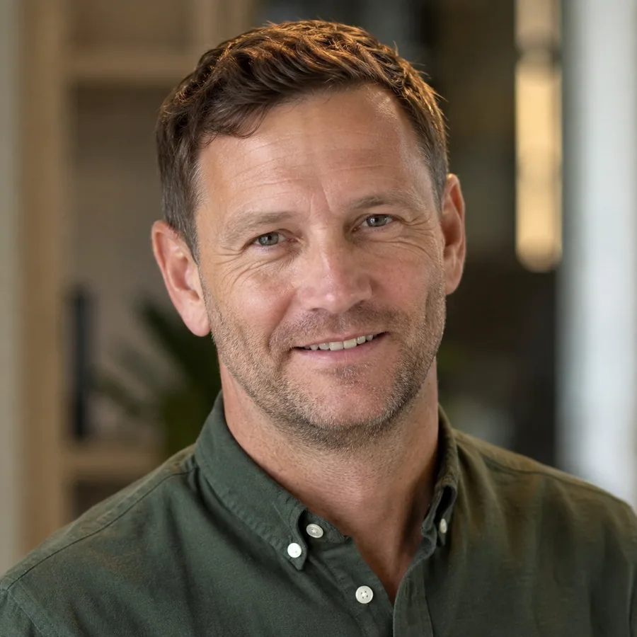 Dr. Marcus Bennett